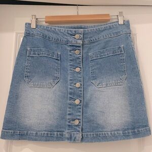 Button-down Pocketed Denim Mini Skirt